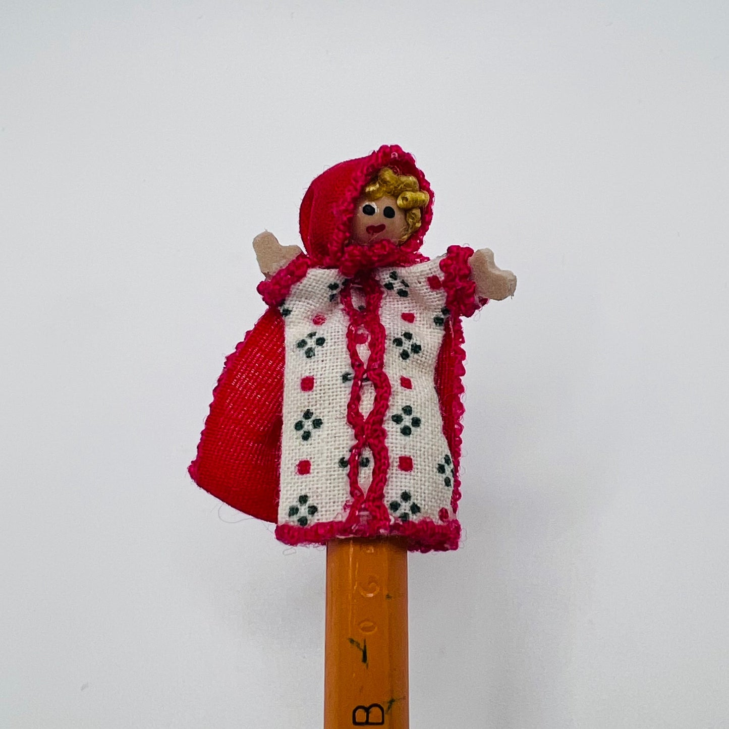 Puppet Little Red Riding Hood - 1/12 Scale Dollhouse Miniature