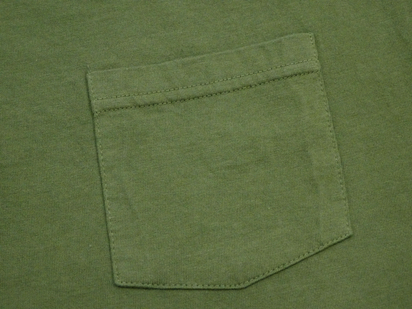 Buzz Rickson Men's Plain Short Sleeve Pocket T-Shirt, Made in USA, 6 oz. Ring-Spun Cotton Tubular-Knit Jersey Tee (BR78711 149 Olive)