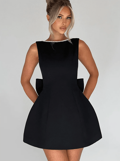 Stunning Graeme Backless Dress - Show off in Style