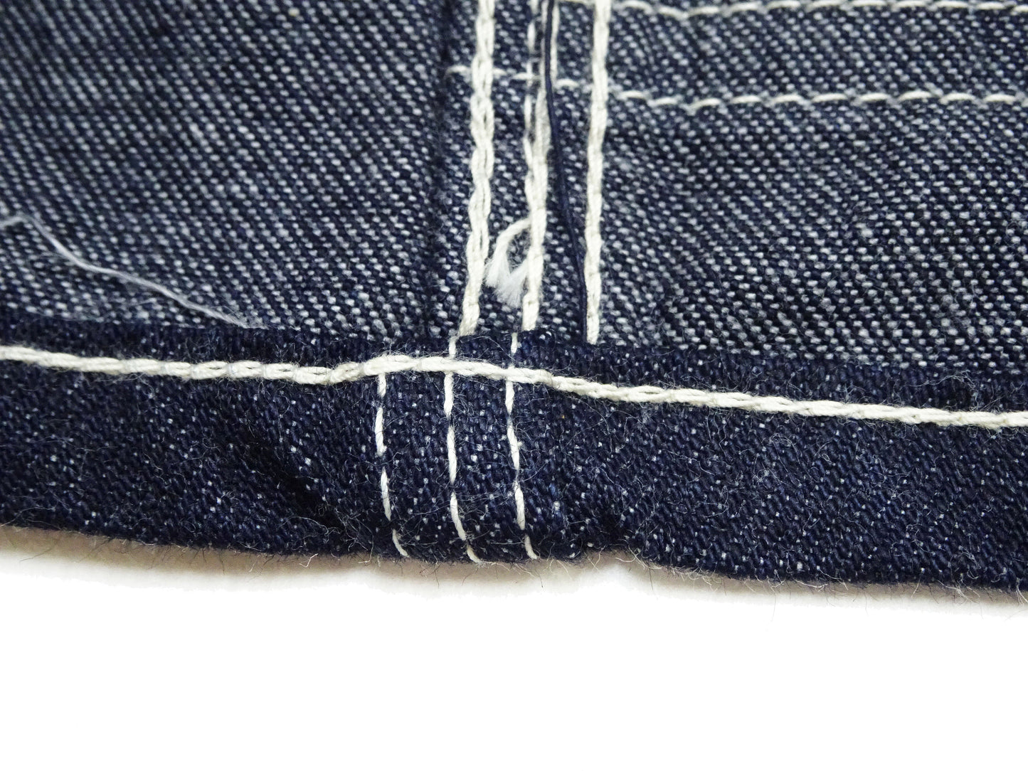 Sugar Cane Men's 11oz Blue Denim Work Shorts - High-Rise Relaxed Straight Fit Knee-Length Button-Fly Shorts - Made in Japan (SC52565 421A One-Wash)