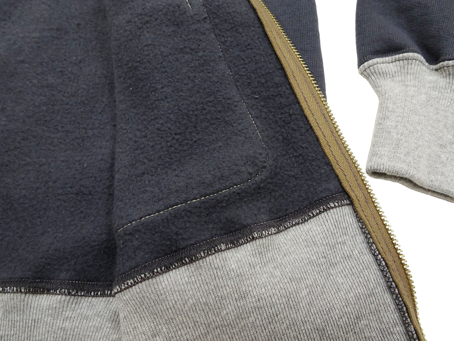 TOYS McCOY Men's Flying Ace Snoopy Zip-Up Sweatshirt - USAF C-2 Inspired, No Hood, Heavyweight 100% Cotton Loopwheel Fleece, Two-Tone Contrast Panel Design - Made in Japan (TMC2551 121 faded navy gray and gray)